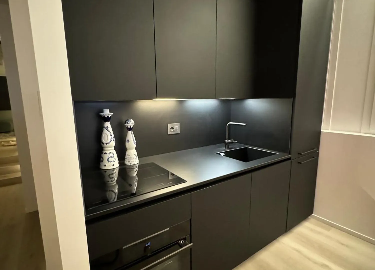 Skyjungle, Luxury Penthouse Private Pool And Spa Milan Apartment