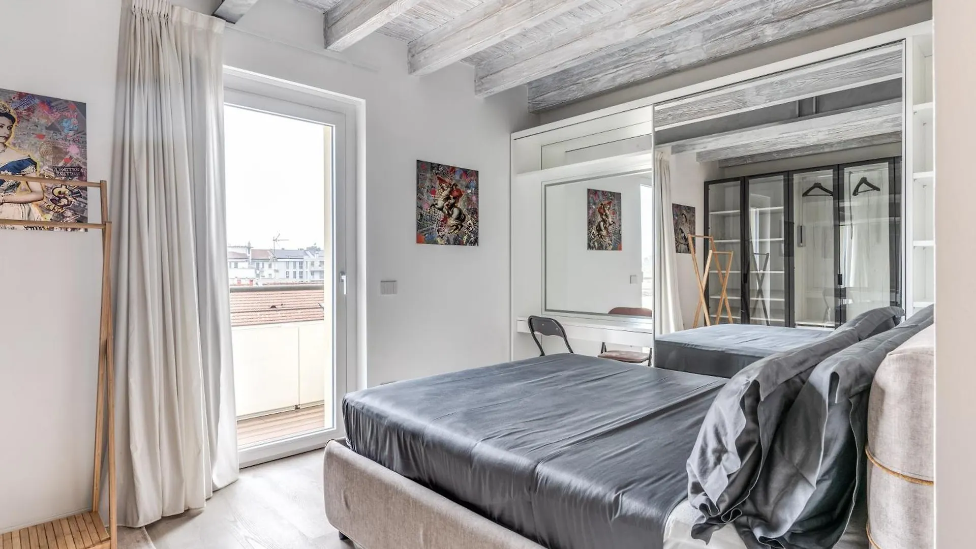 Apartment Skyjungle, Luxury Penthouse Private Pool And Spa Milan Italy