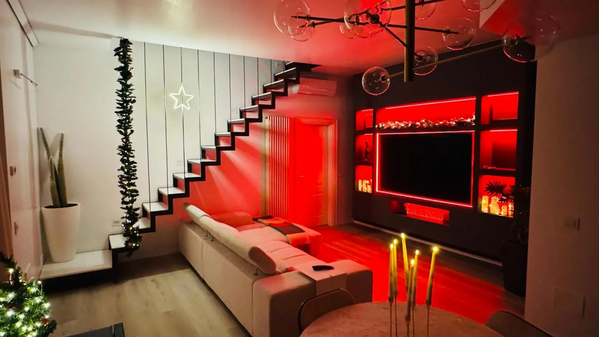 Apartment Skyjungle, Luxury Penthouse Private Pool And Spa Milan