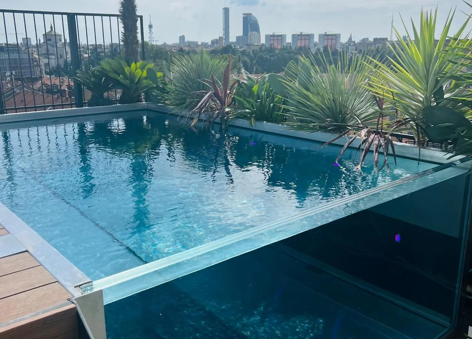 Skyjungle, Luxury Penthouse Private Pool And Spa location